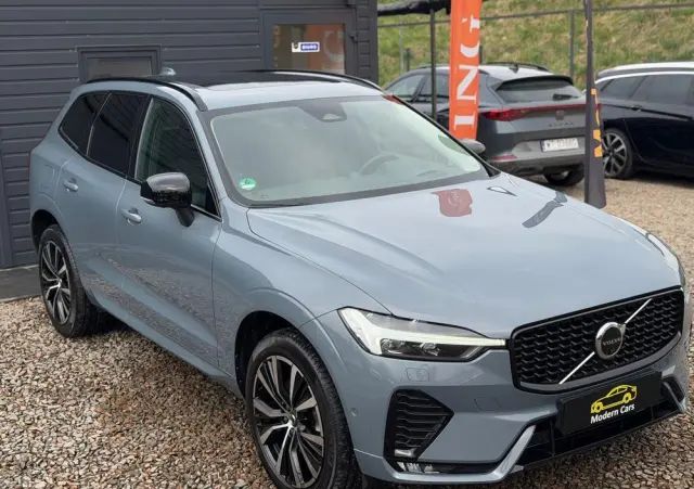 VOLVO XC 60 B5 B AWD Ultimate Dark