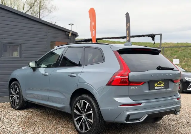 VOLVO XC 60 B5 B AWD Ultimate Dark