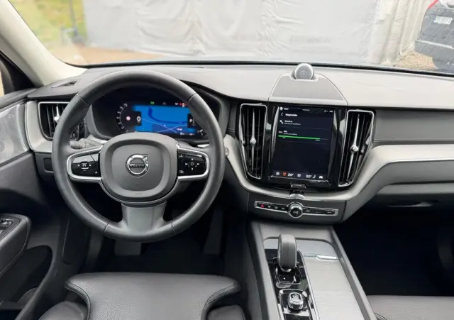 VOLVO XC 60 B5 B AWD Ultimate Dark