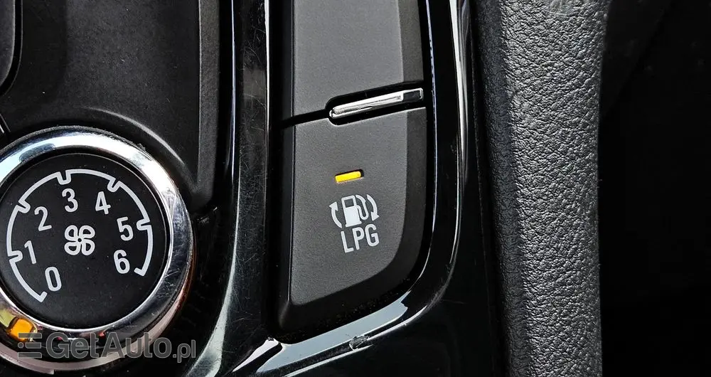 OPEL Mokka X 1.4 (ecoFLEX) ECOTEC Start/Stop Color Innovation