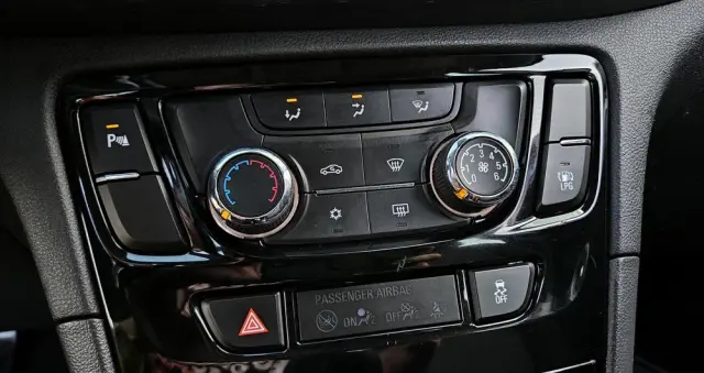 OPEL Mokka X 1.4 (ecoFLEX) ECOTEC Start/Stop Color Innovation