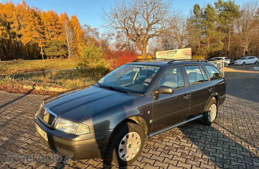 SKODA Octavia 
