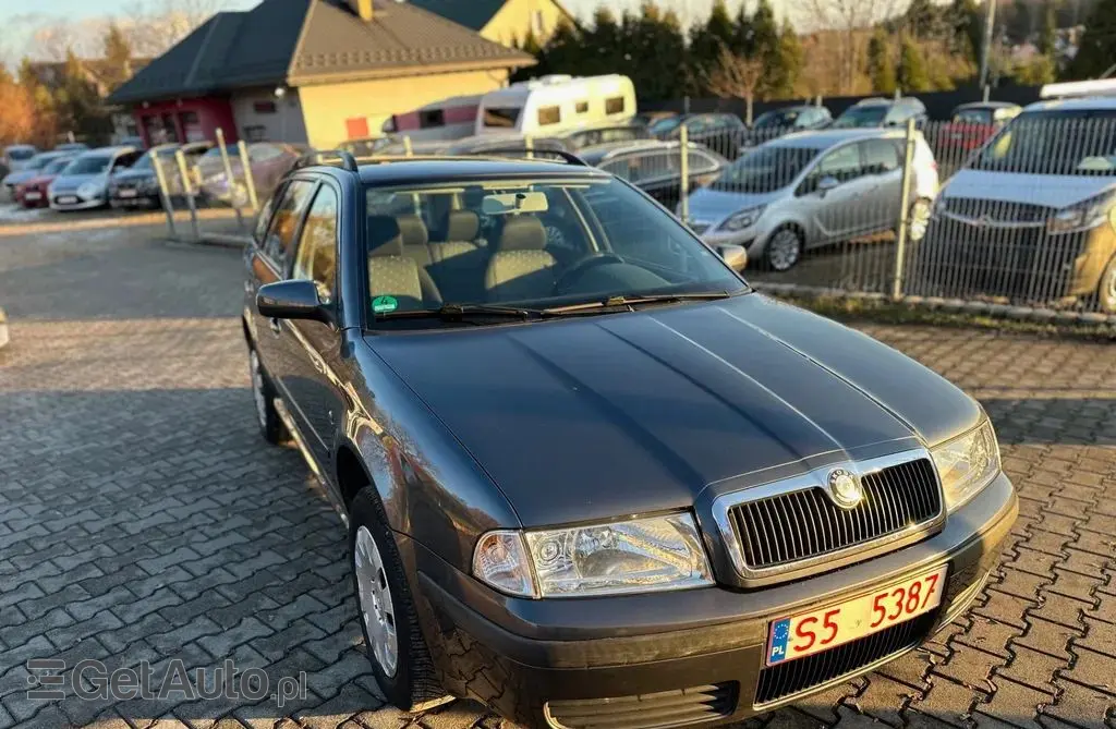 SKODA Octavia 