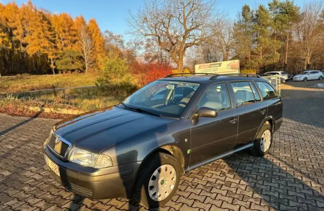 SKODA Octavia 