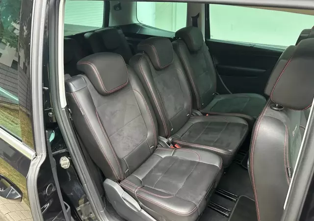 SEAT Alhambra 2.0 TSI FR-Line DSG