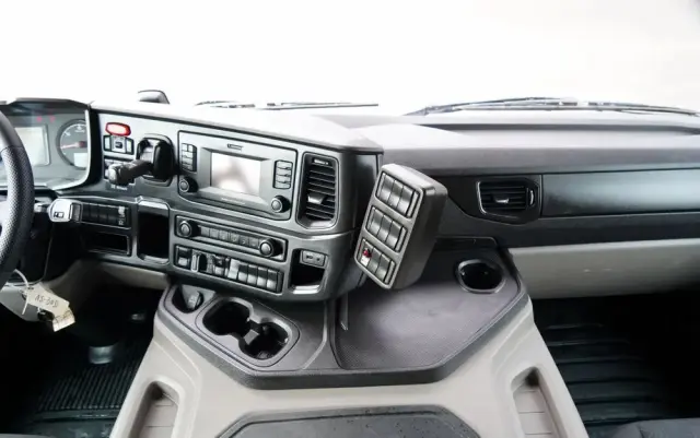 SCANIA P 450 XT  / 8x6 / WYWROTKA TYLNOZSYPOWA / OPTICRUISE / OPONY 100% /  EURO 6 