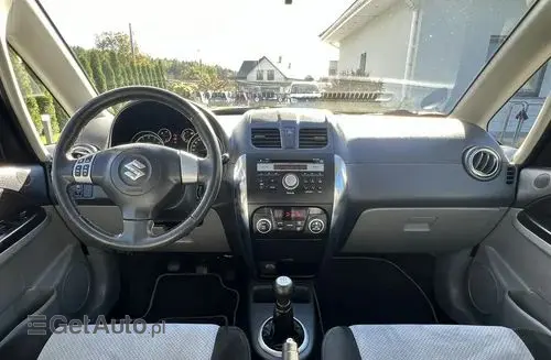 SUZUKI SX4 
