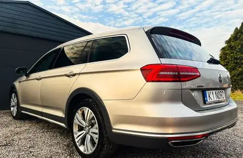 VOLKSWAGEN Passat Alltrack 