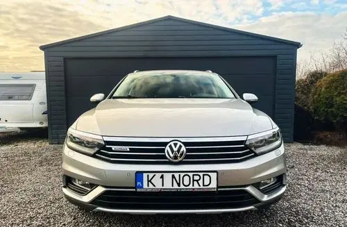 VOLKSWAGEN Passat Alltrack 