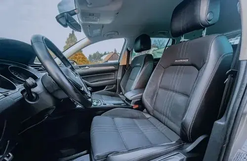VOLKSWAGEN Passat Alltrack 