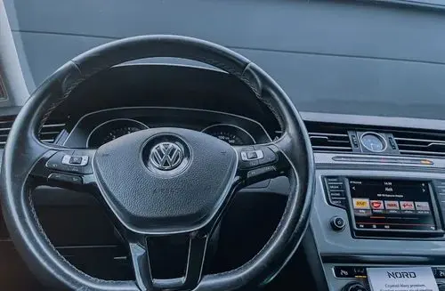 VOLKSWAGEN Passat Alltrack 