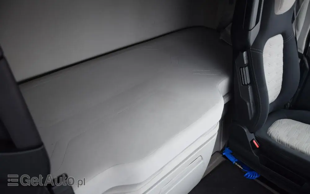 FORD F-MAX 500 / RETARDER / KLIMATYZACJA POSTOJOWA / ACC / NAWIGACJA / KLIMA / LEDY / 2 ZBIORNIKI / FULL SPILERY / 2023 / NISKI PRZEBIEG / FULL OPCJA / GWARANCJA PRODUCENTA / SERWISOWANY / SPROWADZONY 