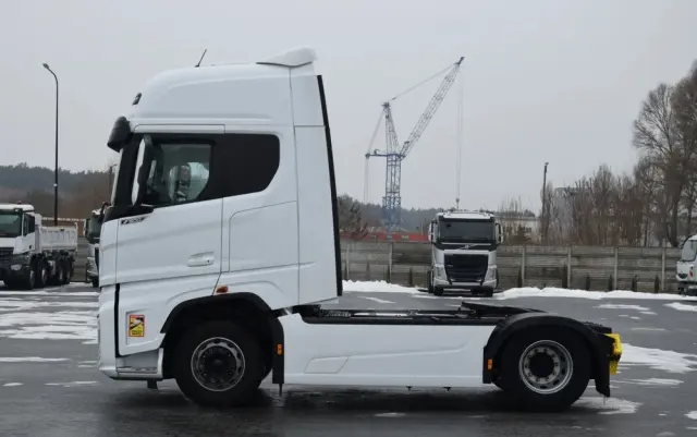 FORD F-MAX 500 / RETARDER / KLIMATYZACJA POSTOJOWA / ACC / NAWIGACJA / KLIMA / LEDY / 2 ZBIORNIKI / FULL SPILERY / 2023 / NISKI PRZEBIEG / FULL OPCJA / GWARANCJA PRODUCENTA / SERWISOWANY / SPROWADZONY 