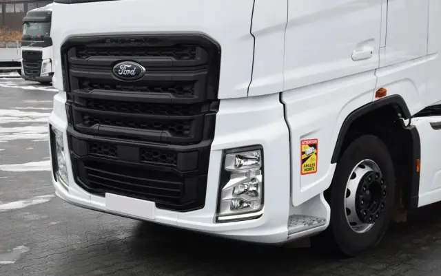 FORD F-MAX 500 / RETARDER / KLIMATYZACJA POSTOJOWA / ACC / NAWIGACJA / KLIMA / LEDY / 2 ZBIORNIKI / FULL SPILERY / 2023 / NISKI PRZEBIEG / FULL OPCJA / GWARANCJA PRODUCENTA / SERWISOWANY / SPROWADZONY 