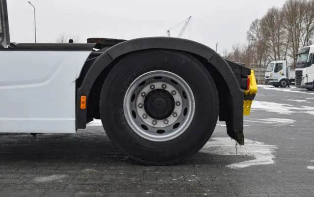 FORD F-MAX 500 / RETARDER / KLIMATYZACJA POSTOJOWA / ACC / NAWIGACJA / KLIMA / LEDY / 2 ZBIORNIKI / FULL SPILERY / 2023 / NISKI PRZEBIEG / FULL OPCJA / GWARANCJA PRODUCENTA / SERWISOWANY / SPROWADZONY 