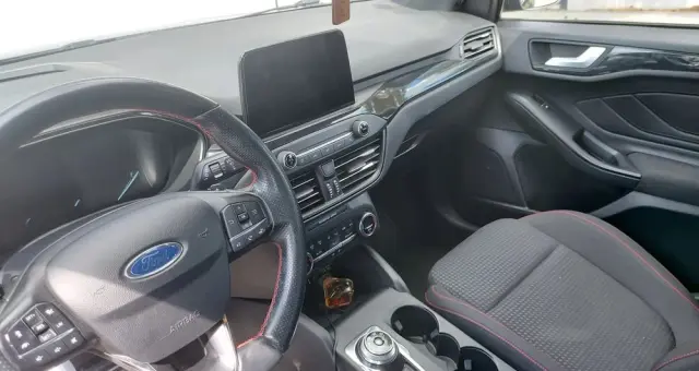 FORD Focus SW 1.0 EcoBoost ST-Line ASS PowerShift