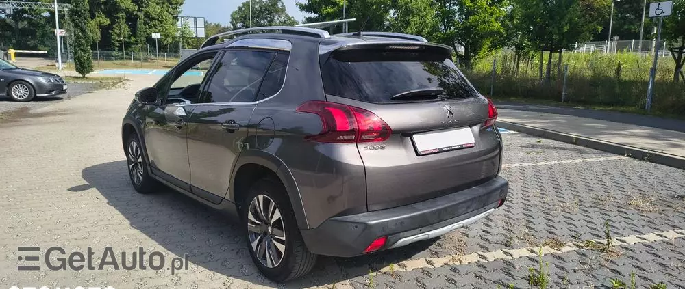 PEUGEOT 2008 1.2 Pure Tech Allure S&S