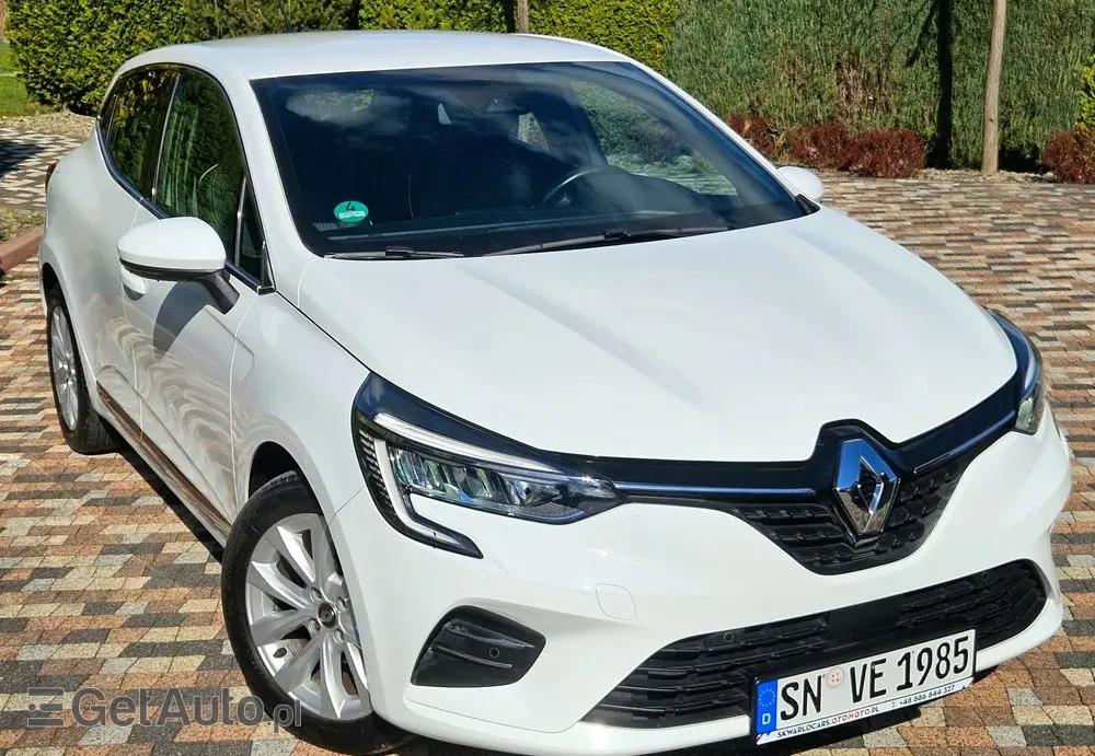 RENAULT Clio TCe 100 INTENS