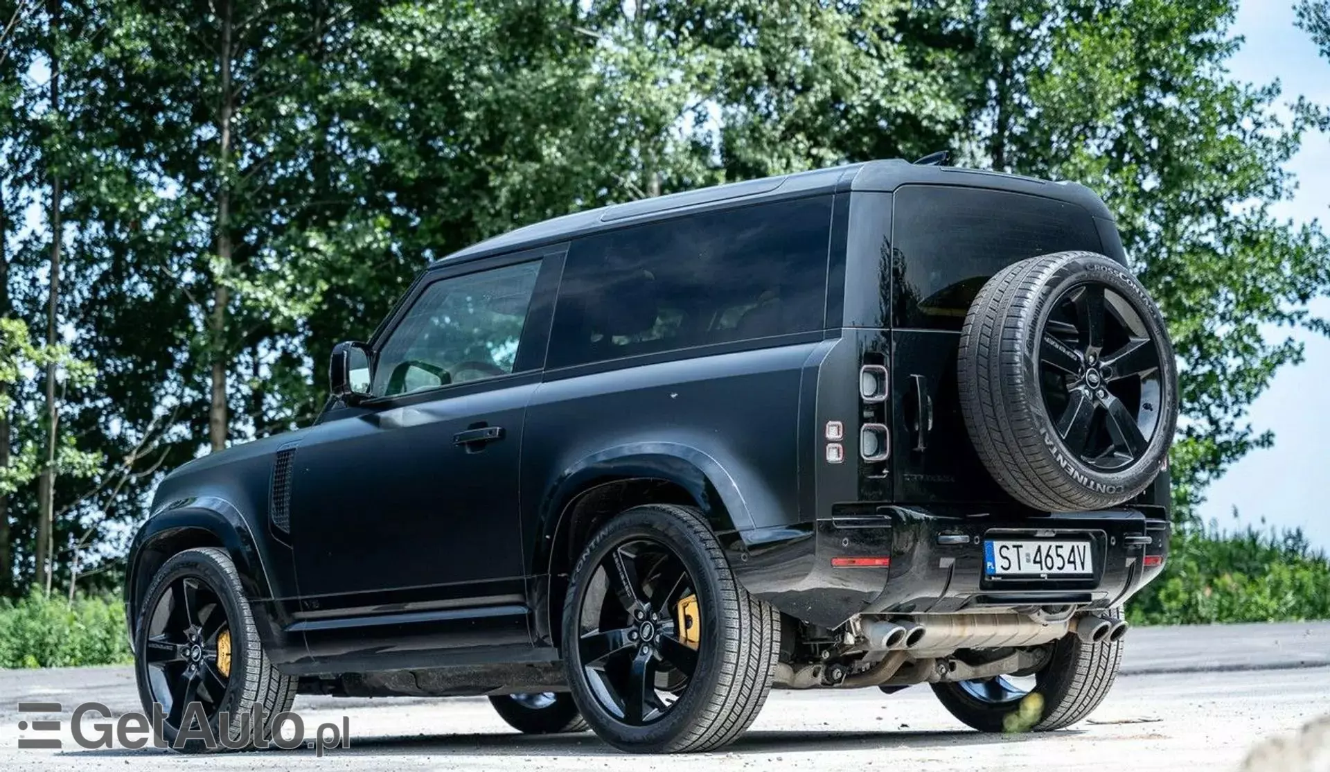 LAND ROVER Defender 