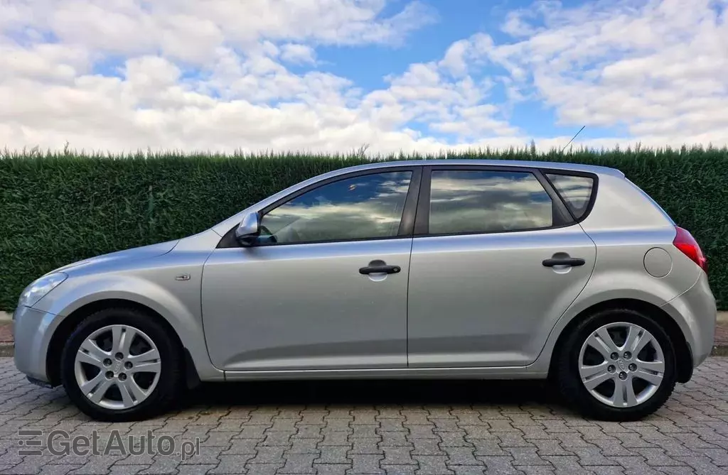 KIA Ceed 1.4 CVVT (109 KM)