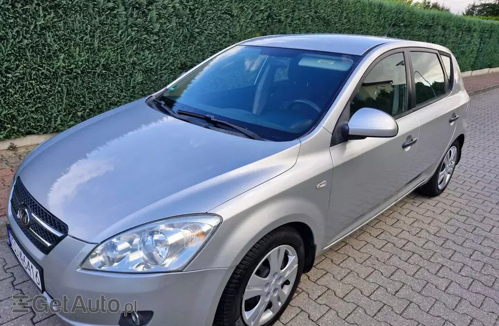 KIA Ceed 1.4 CVVT (109 KM)