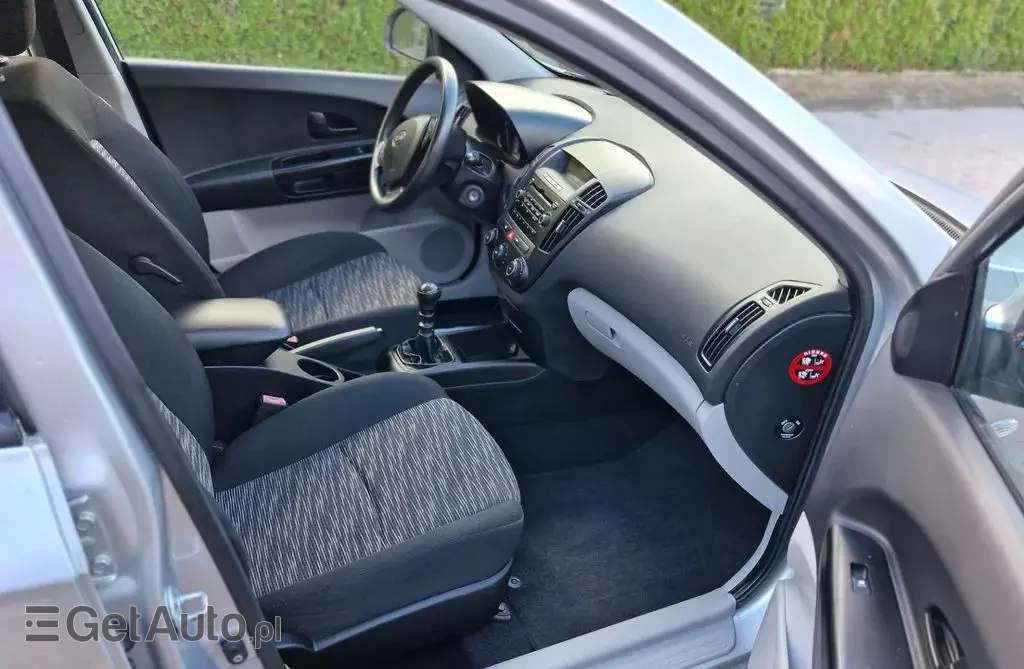 KIA Ceed 1.4 CVVT (109 KM)