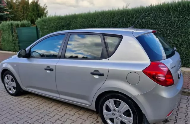 KIA Ceed 1.4 CVVT (109 KM)