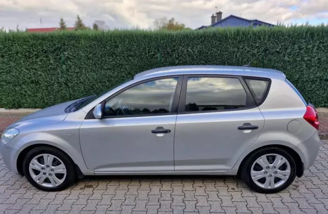 KIA Ceed 1.4 CVVT (109 KM)