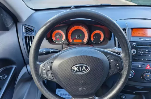 KIA Ceed 1.4 CVVT (109 KM)