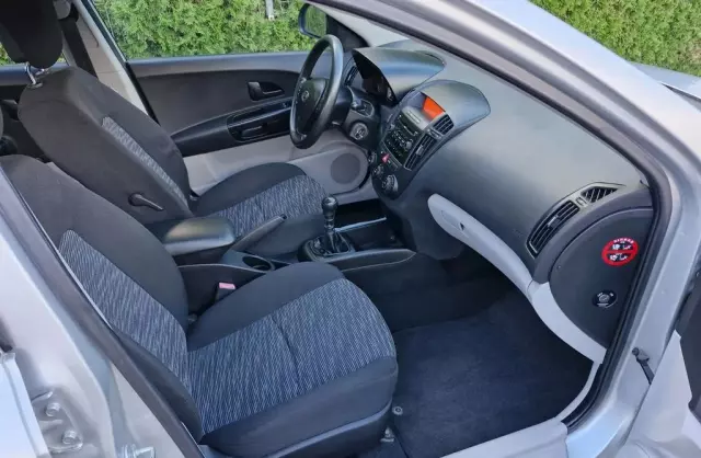 KIA Ceed 1.4 CVVT (109 KM)