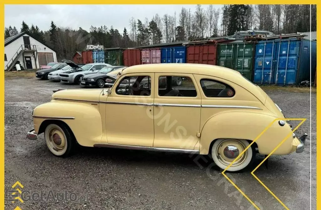 PLYMOUTH Deluxe 4-door Touring Sedan 3.6 