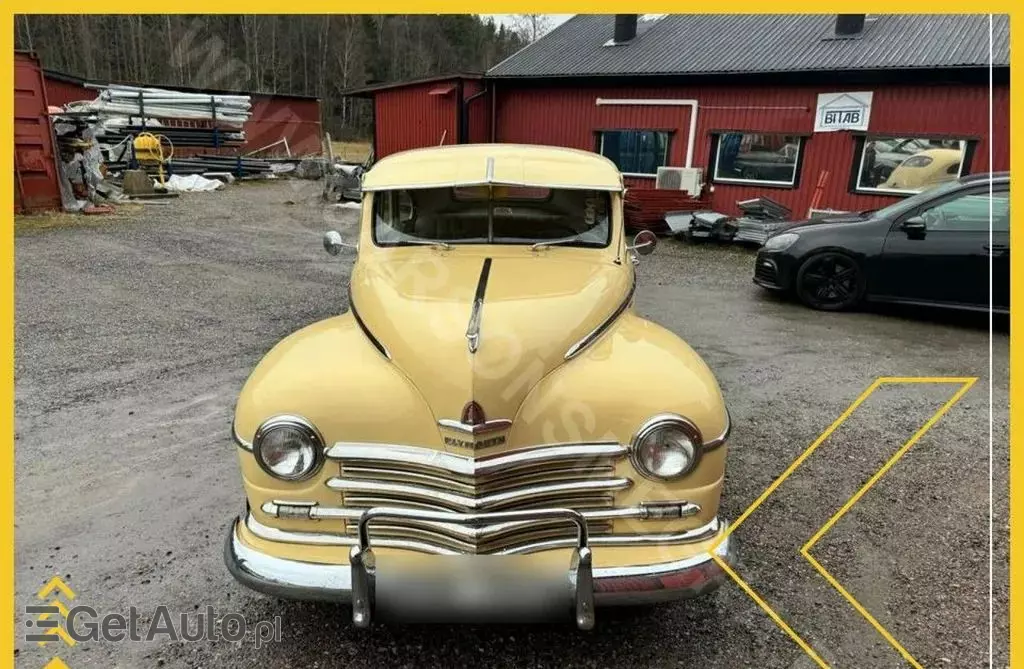 PLYMOUTH Deluxe 4-door Touring Sedan 3.6 