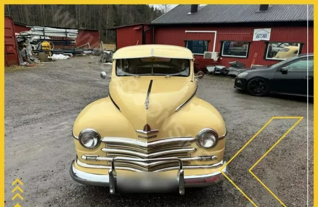 PLYMOUTH Deluxe 4-door Touring Sedan 3.6 