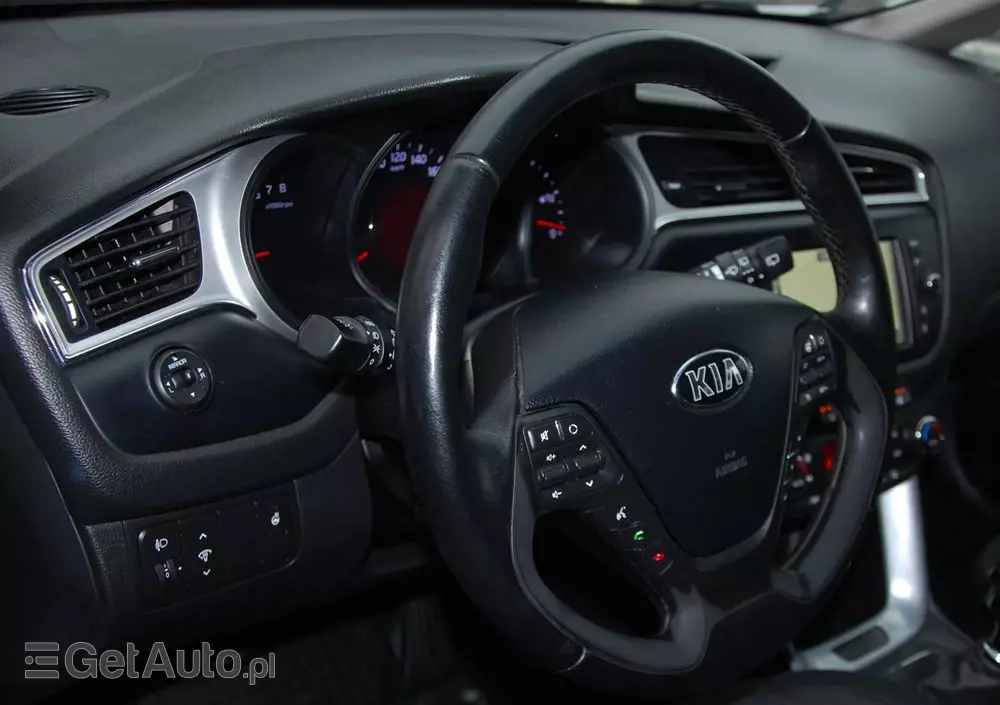 KIA Ceed Cee'd 1.6 GDI Smart Plus