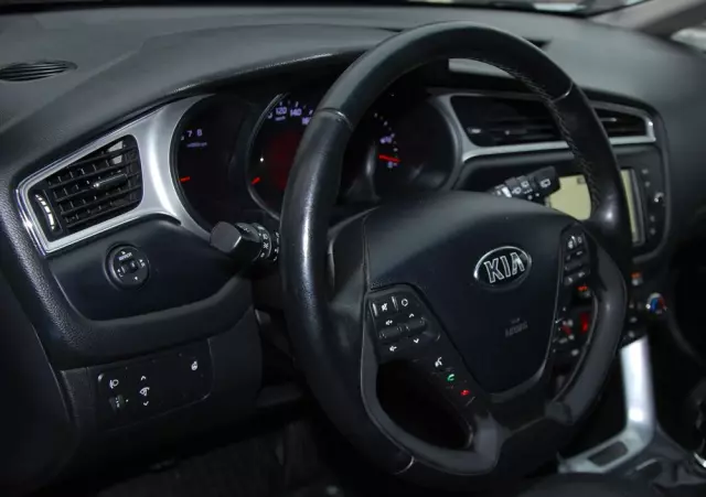 KIA Ceed Cee'd 1.6 GDI Smart Plus