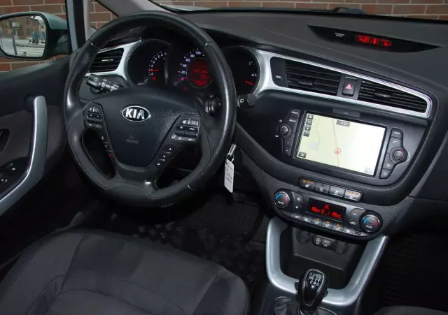 KIA Ceed Cee'd 1.6 GDI Smart Plus