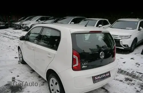 VOLKSWAGEN Up! 