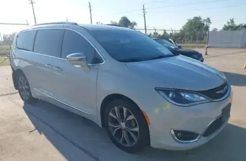 CHRYSLER Pacifica 