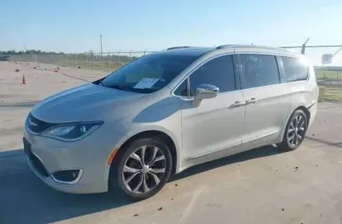 CHRYSLER Pacifica 
