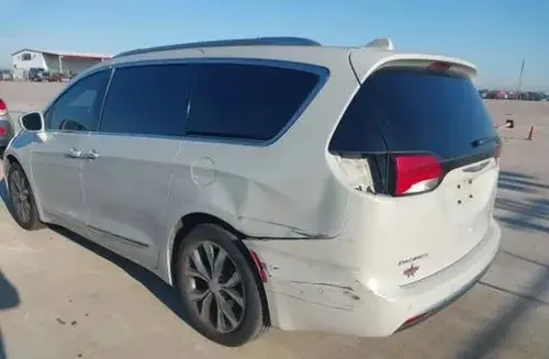 CHRYSLER Pacifica 