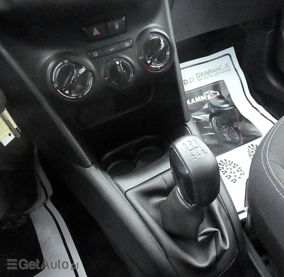 PEUGEOT 208 1.2 PureTech Active