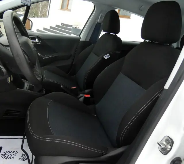 PEUGEOT 208 1.2 PureTech Active