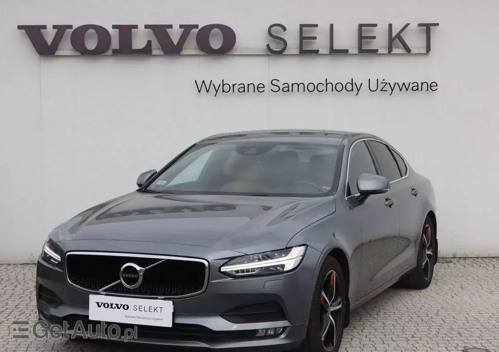 VOLVO S90 D5 AWD Momentum