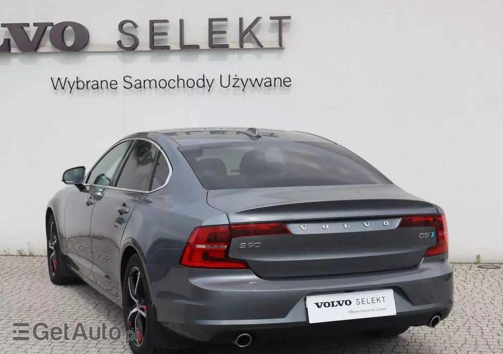 VOLVO S90 D5 AWD Momentum