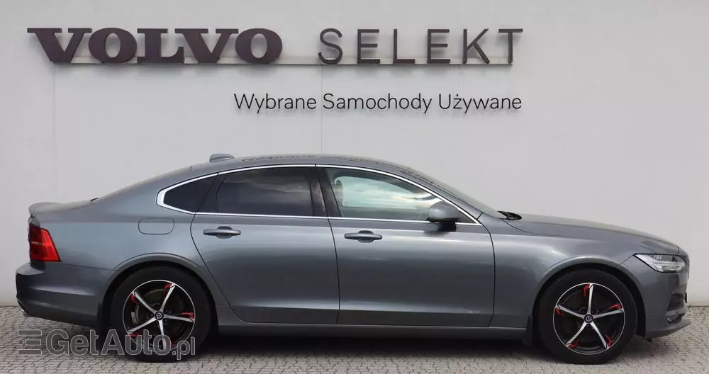 VOLVO S90 D5 AWD Momentum