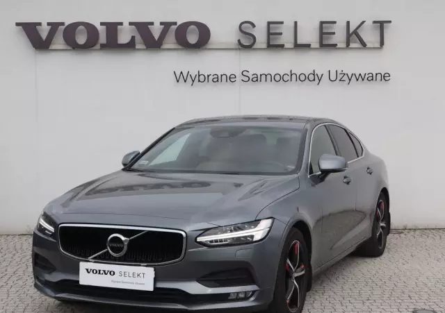 VOLVO S90 D5 AWD Momentum