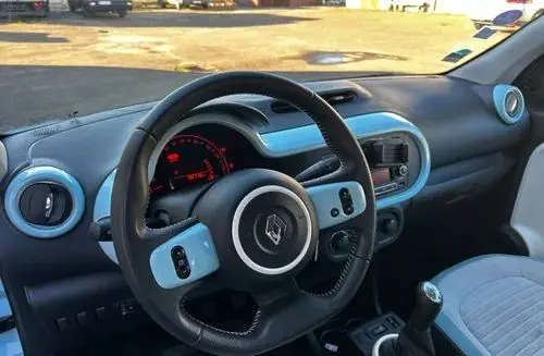 RENAULT Twingo 