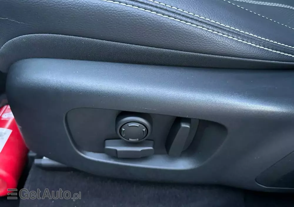 LAND ROVER Range Rover Velar 2.0 D200 mHEV R-Dynamic S