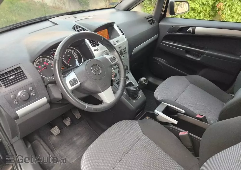 OPEL Zafira 1.6 Edition