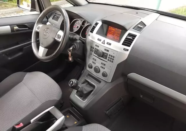 OPEL Zafira 1.6 Edition